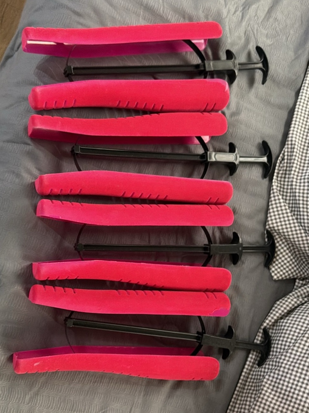 Non-Brand Pink Foam Kids Hanger Set - Soft Grip Hair Accessory Organizer